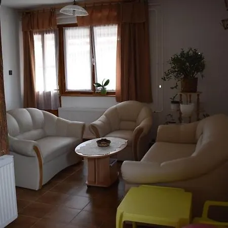 Katalin דירה Balatonkeresztúr